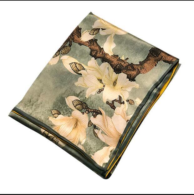 China Custom Lady Silk Scarf Manufacturer
