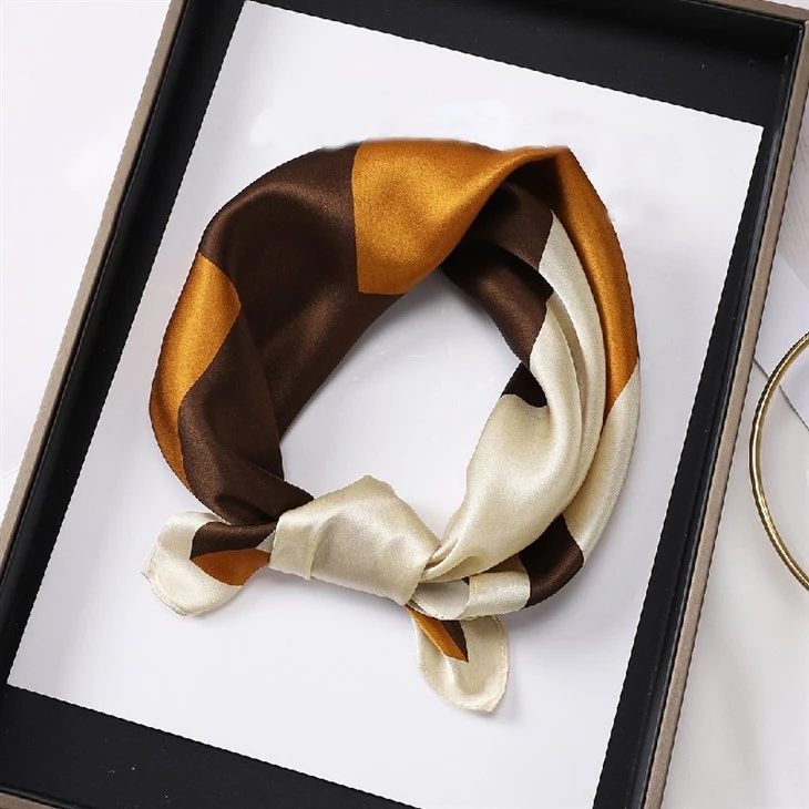 Ladies Pure Silk Scarf Digitally Printed Custom Mulberry Silk Small Square Scarf